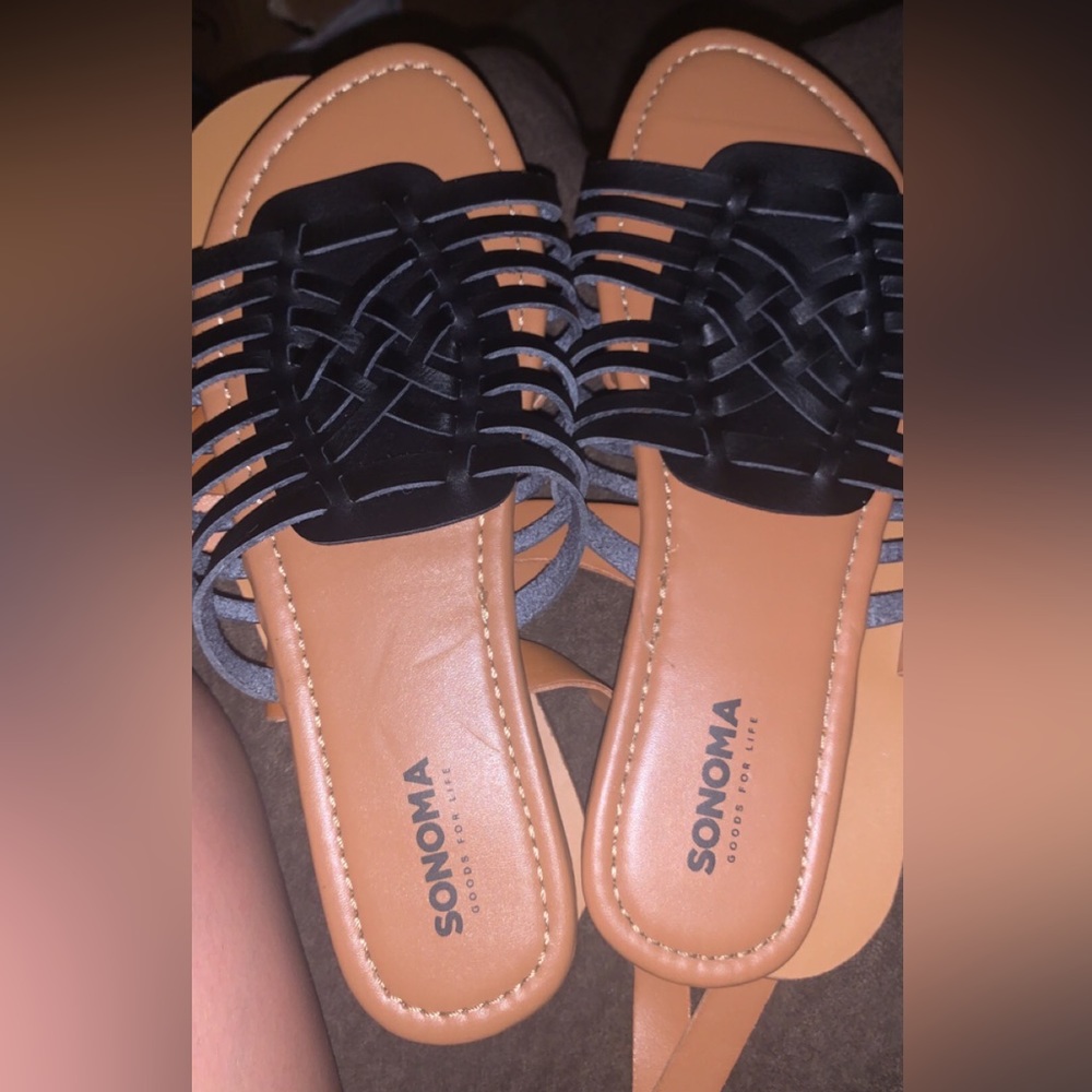 Sonoma sandals
